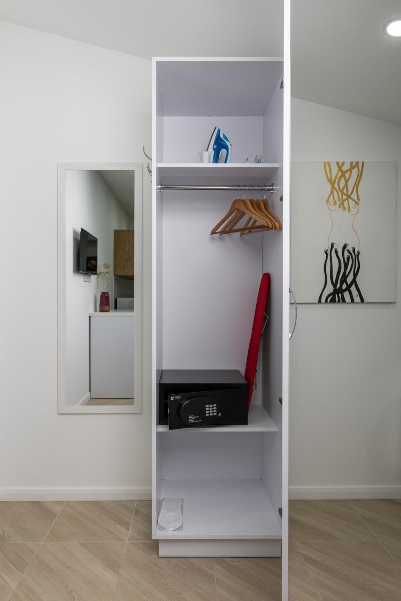 Yaroslav Val Lux Apartments เคียฟ ภายนอก รูปภาพ
